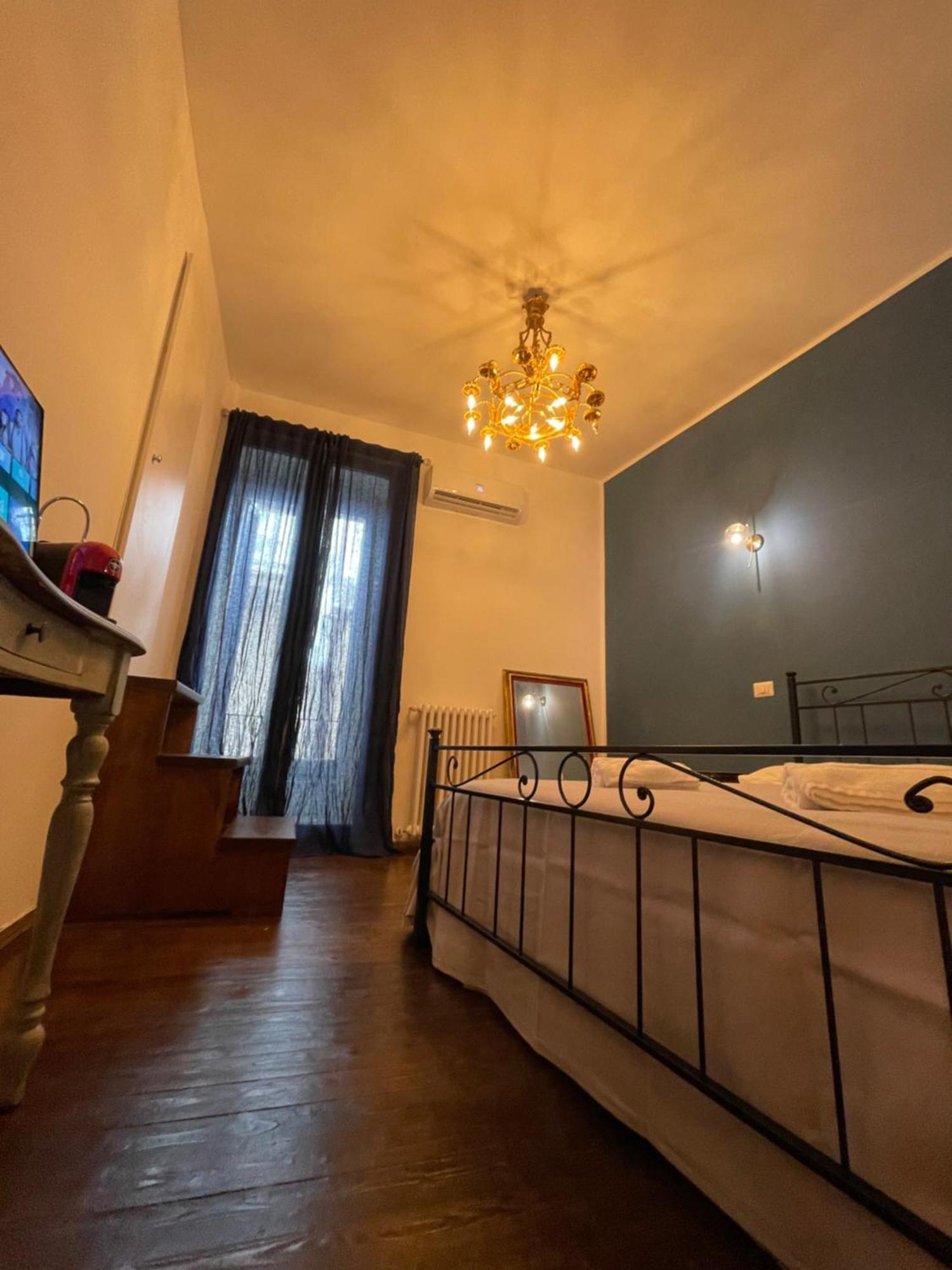 Il Serafino Holiday Suites Bari Exterior foto
