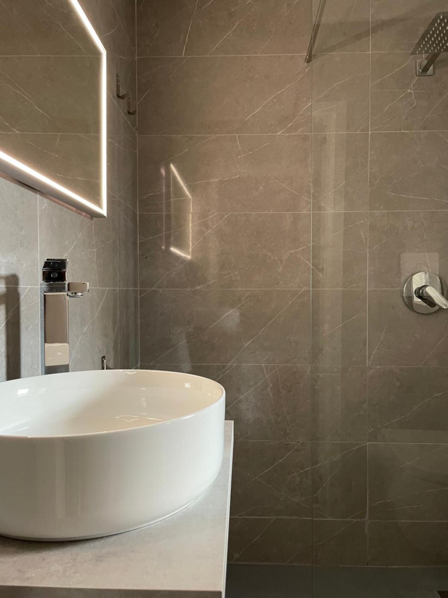 Il Serafino Holiday Suites Bari Exterior foto